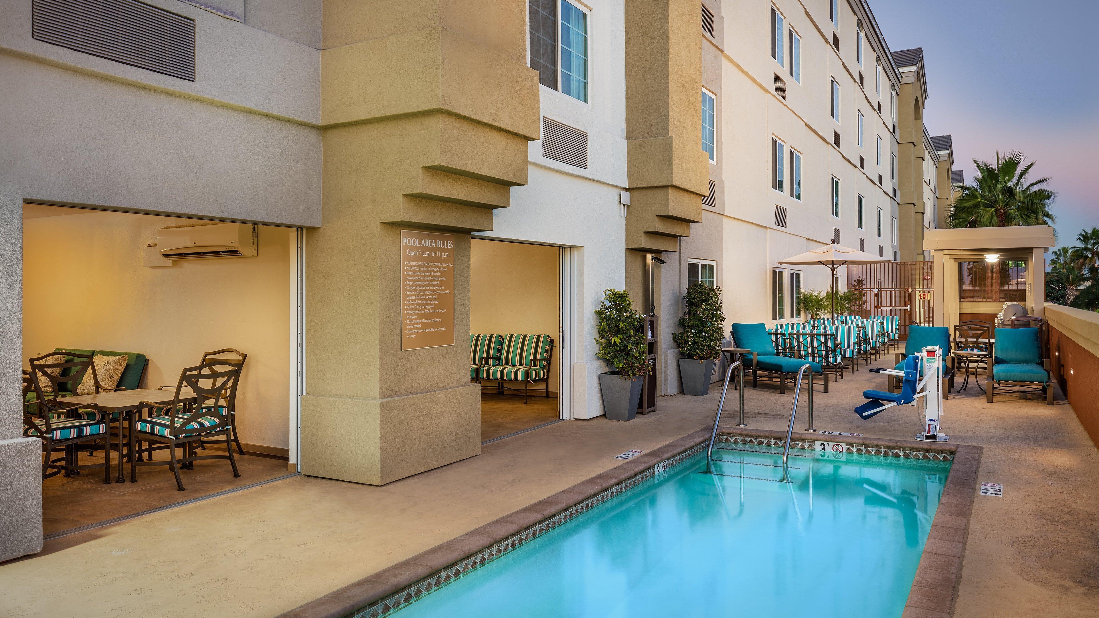 Candlewood Suites Anaheim - Resort Area By Ihg Экстерьер фото
