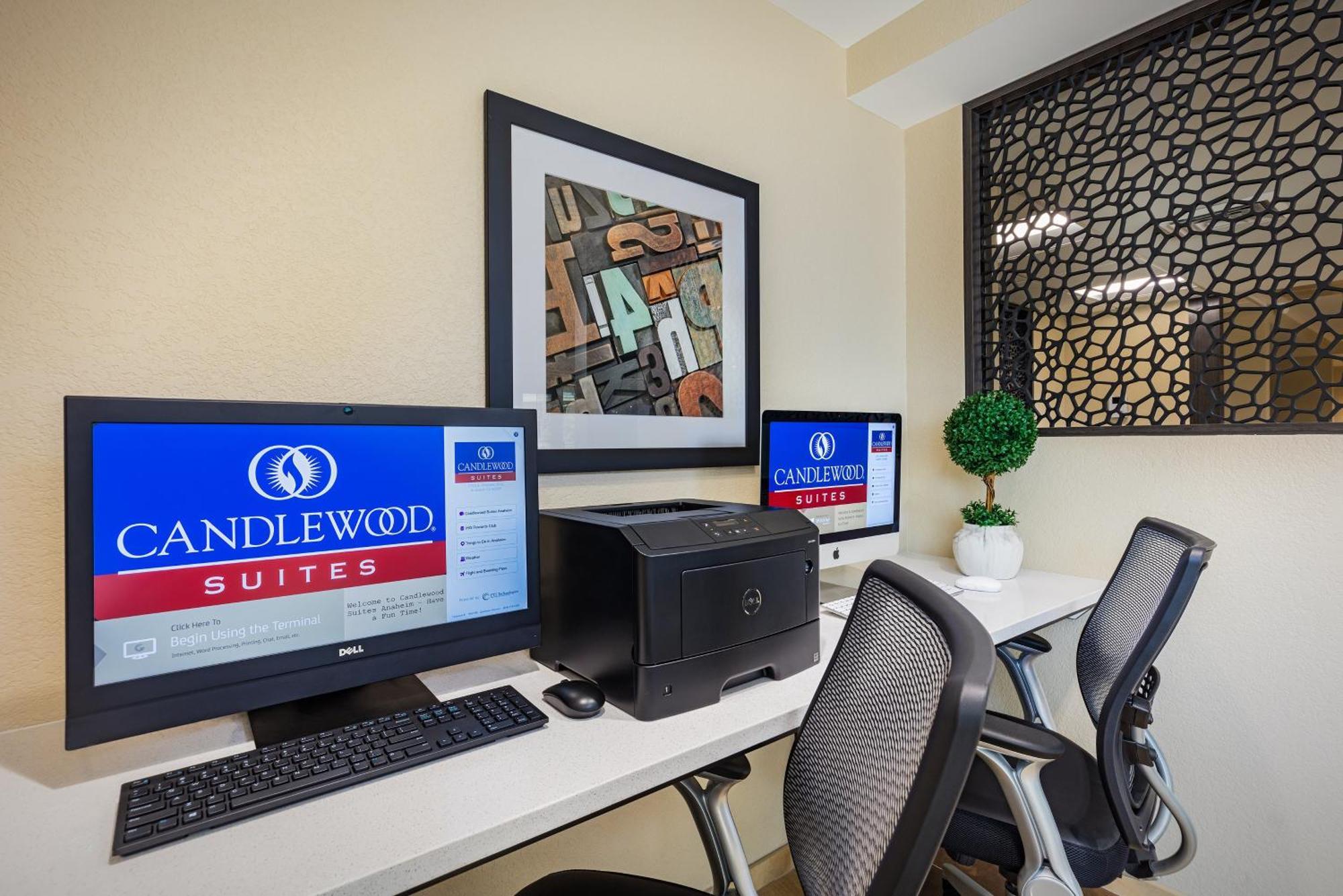 Candlewood Suites Anaheim - Resort Area By Ihg Экстерьер фото