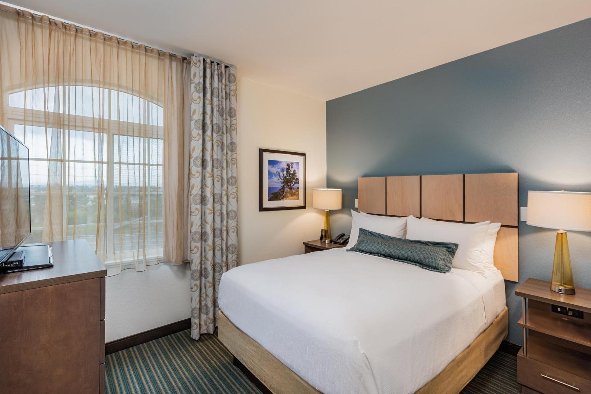 Candlewood Suites Anaheim - Resort Area By Ihg Экстерьер фото